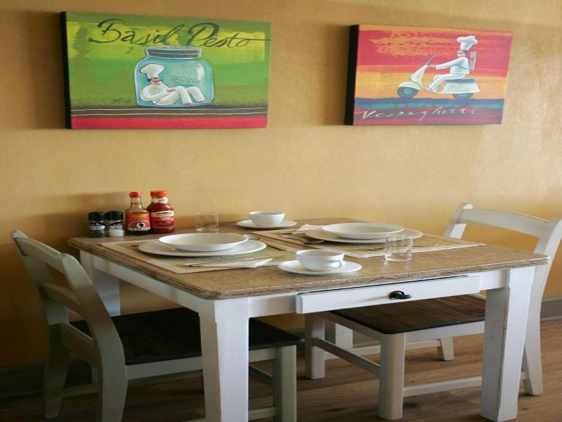 Dolphin Inn Guest House image