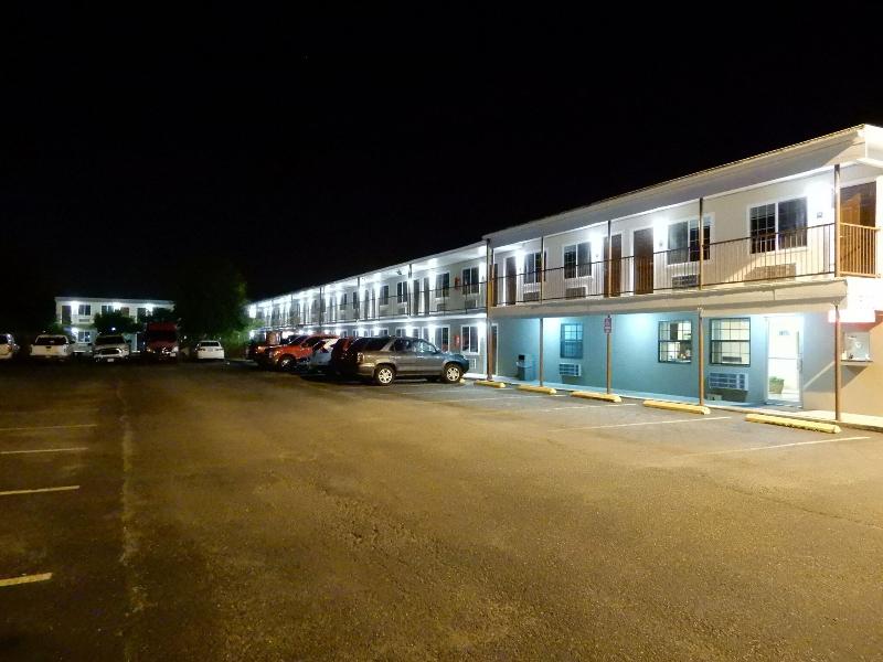 Fiesta Inn Mcallen image