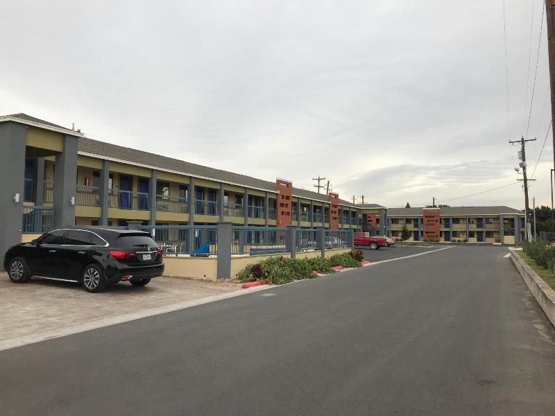 Texas Inn Airport Mcallen image