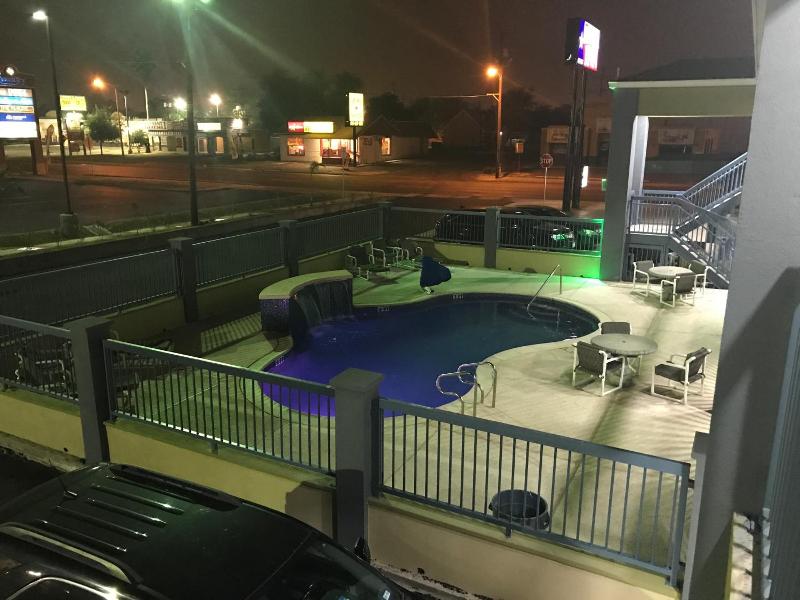 Texas Inn Airport Mcallen image