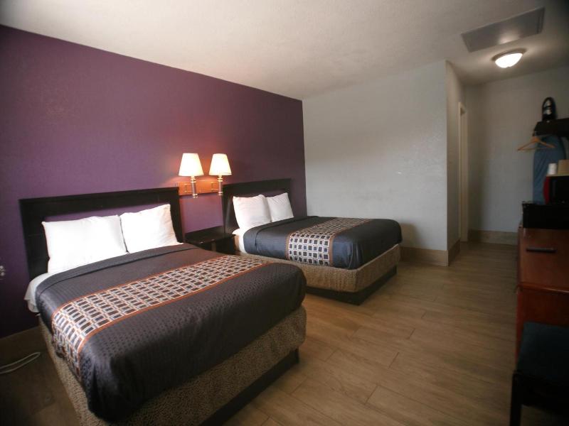 Texas Inn Airport Mcallen image