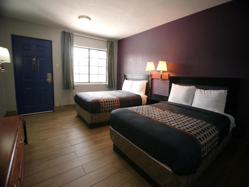 Texas Inn Airport Mcallen image