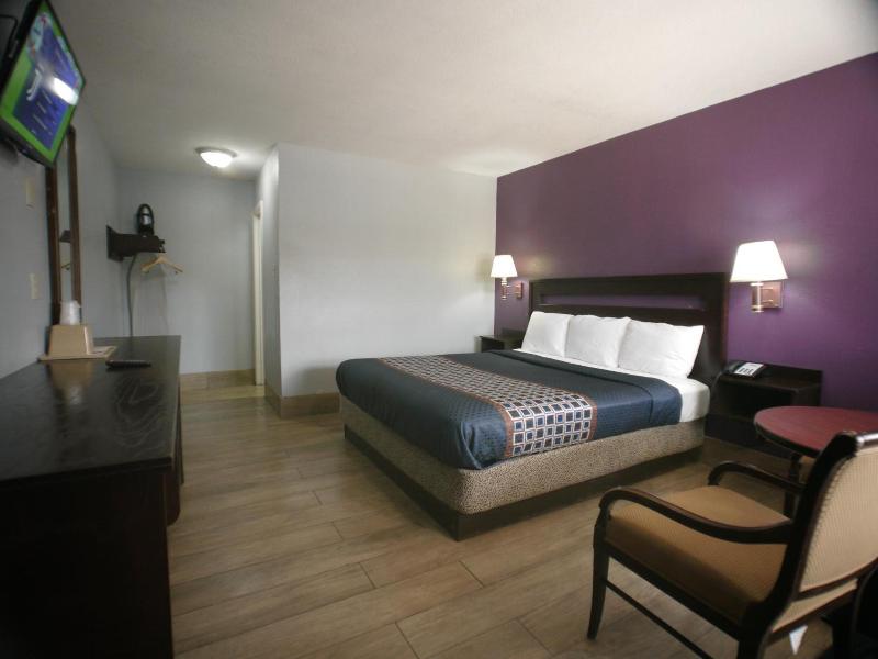 Texas Inn Airport Mcallen image