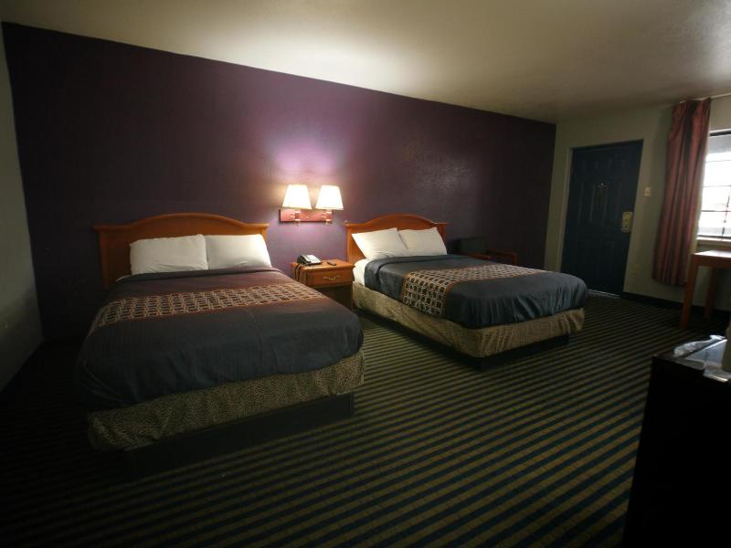 Texas Inn Airport Mcallen image