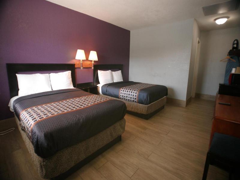 Texas Inn Airport Mcallen image