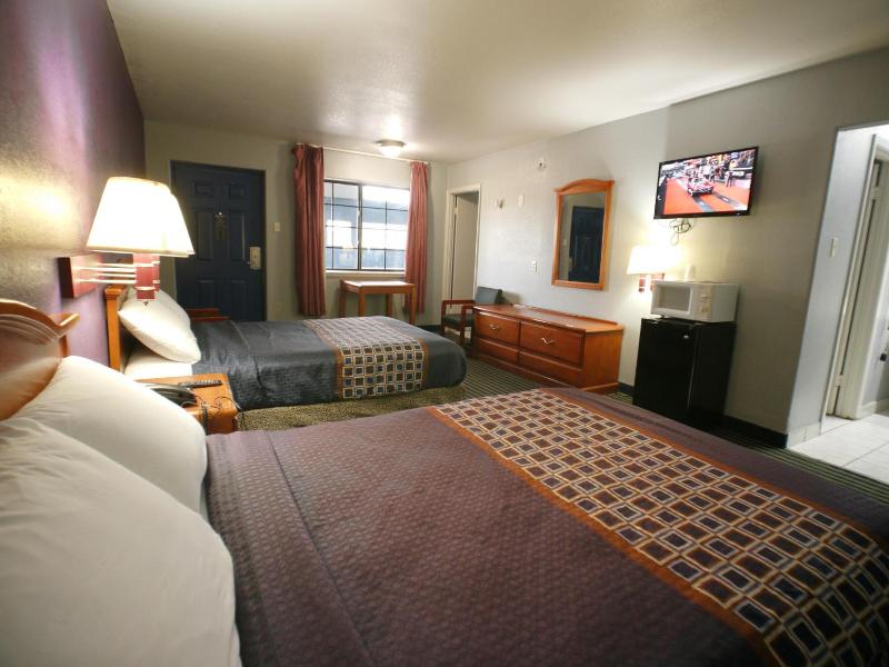 Texas Inn Airport Mcallen image