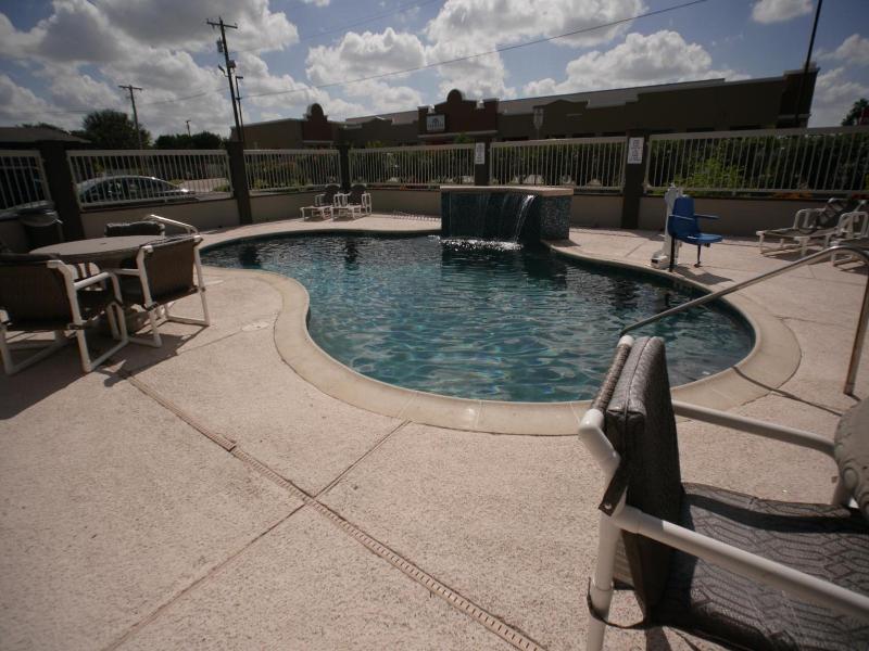 Texas Inn Airport Mcallen image