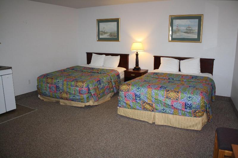 Crows Nest Inn Tawas image