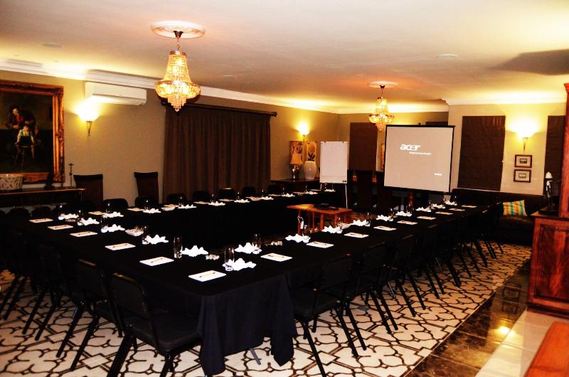 Mandyville Hotel image