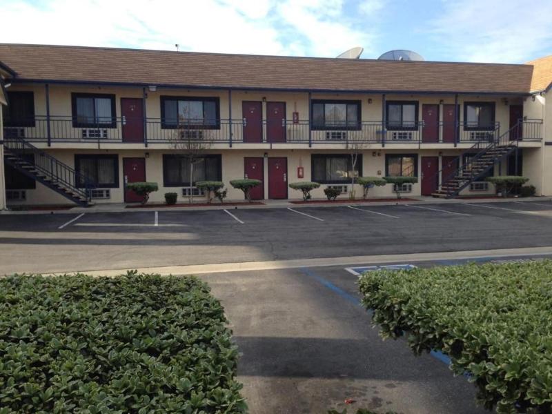 Luxury Inn image