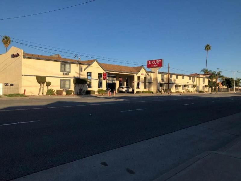 Luxury Inn image