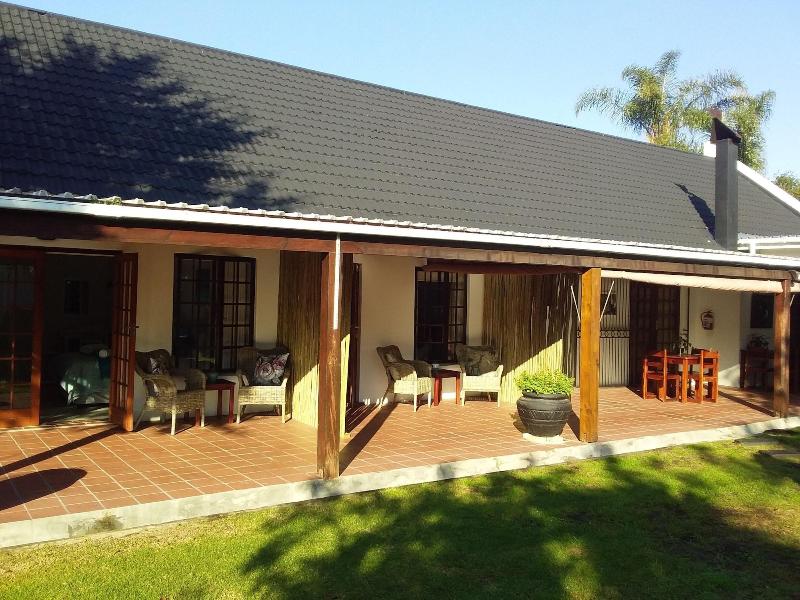 Outeniqua Enroute — general view