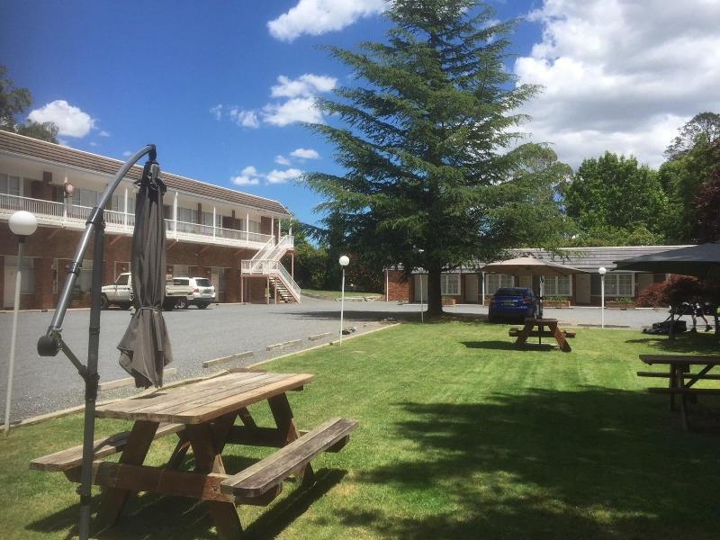 Oxley Motel image