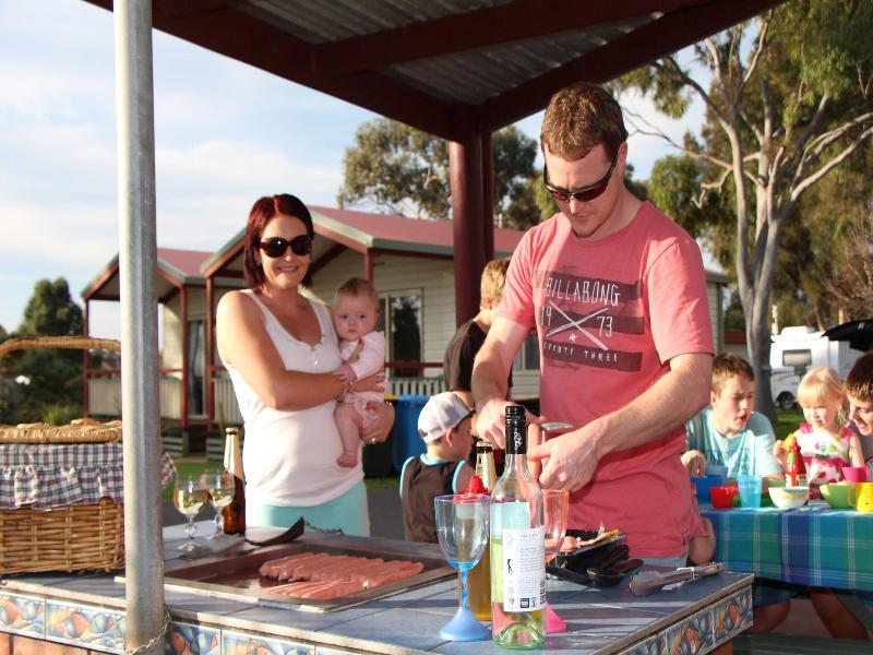 Warrnambool Motel And Holiday Park