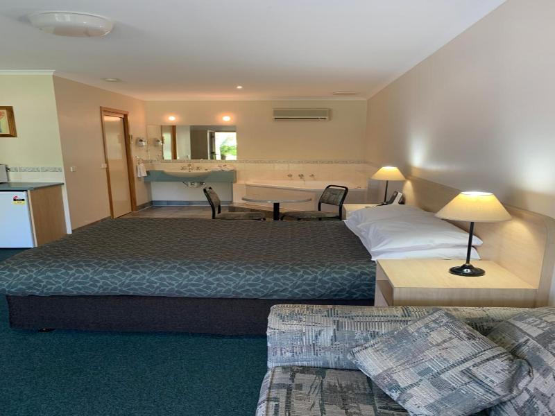 Arthur Phillip Motor Inn image