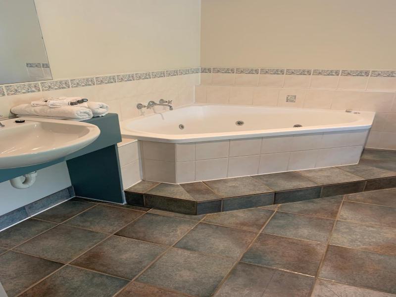Arthur Phillip Motor Inn image