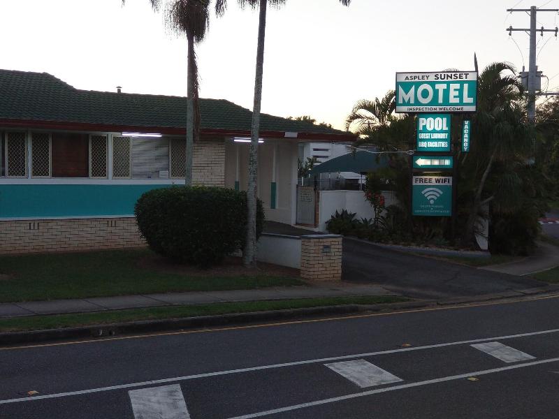 Aspley Sunset Motel image