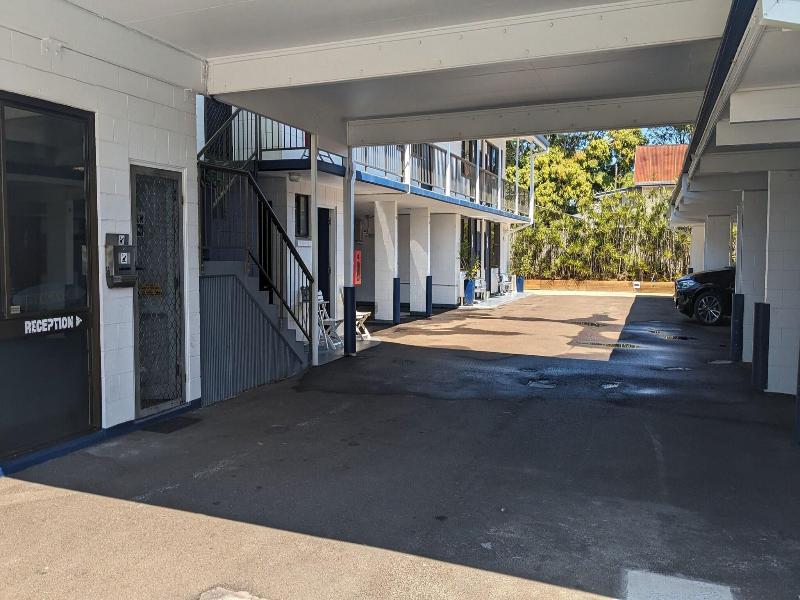 Moffat Beach Motel Caloundra image