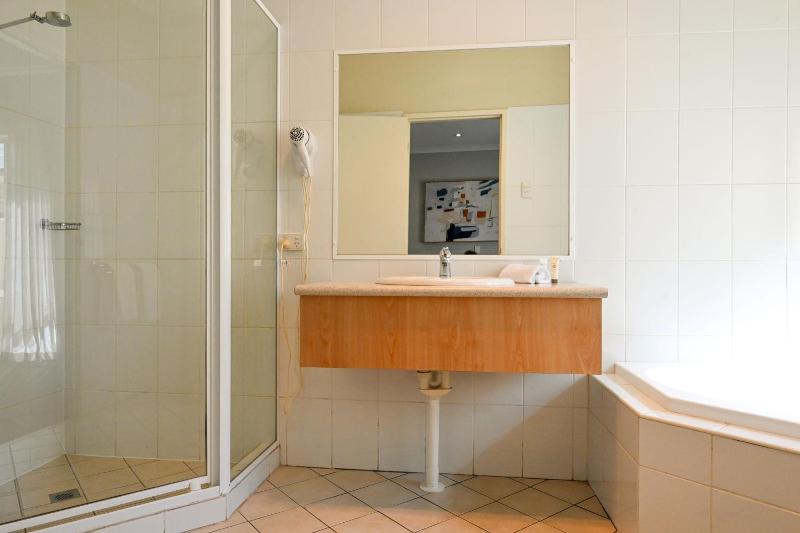 Collie Ridge Motel image