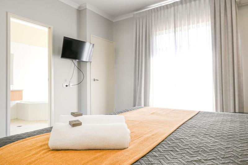 Collie Ridge Motel image