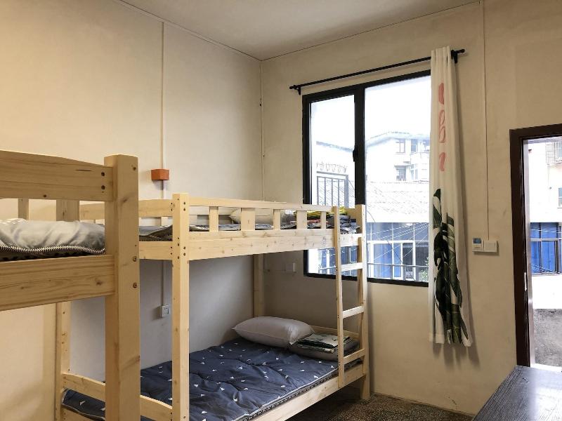 Changsha On The Road Youth Hostel image