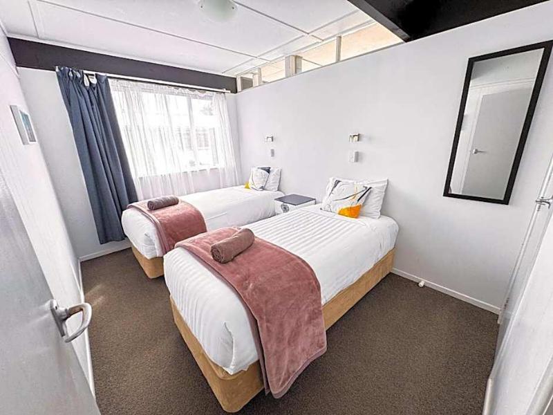 Waikanae Beach Motel image