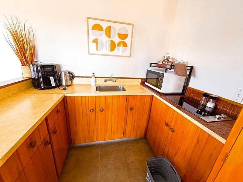 Waikanae Beach Motel image