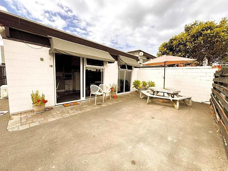 Waikanae Beach Motel image