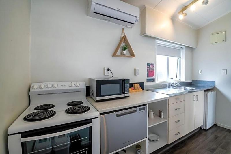 Aura Accommodation image