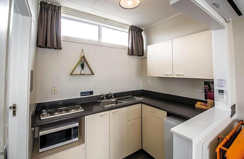 Aura Accommodation image