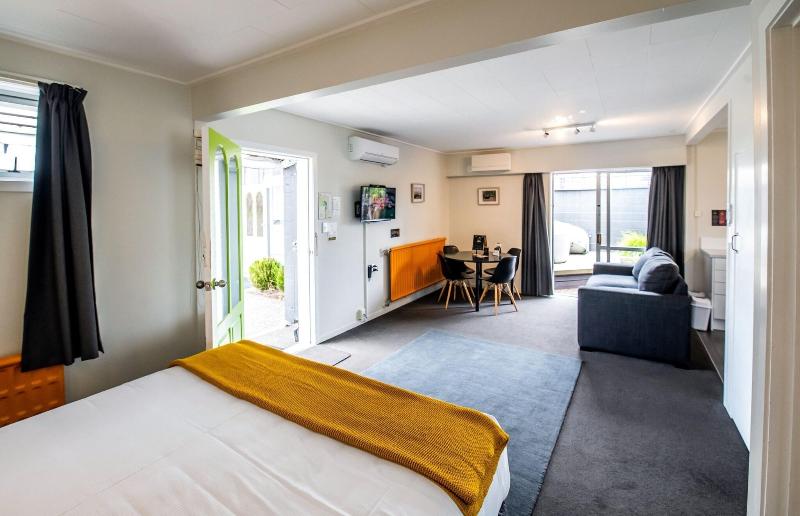 Aura Accommodation image