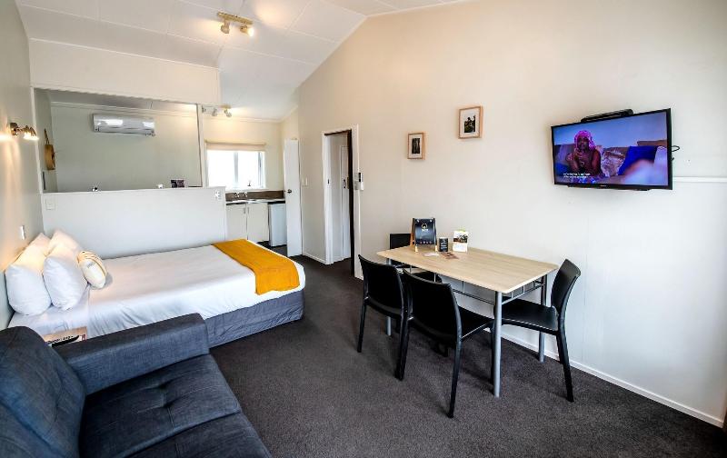 Aura Accommodation image