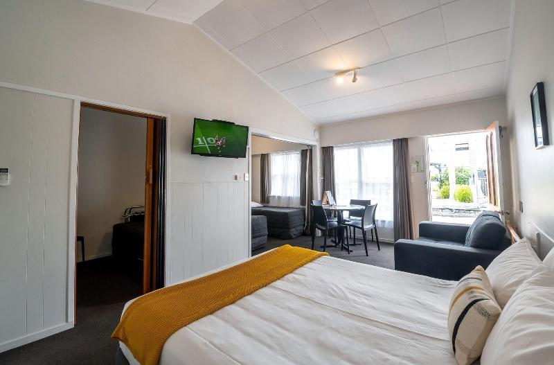 Aura Accommodation image