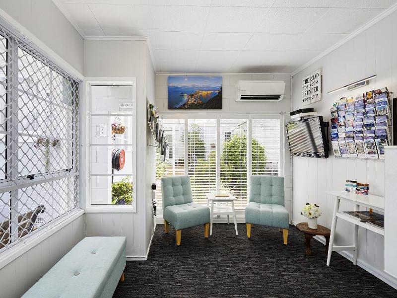 Asure Harbour View Motel