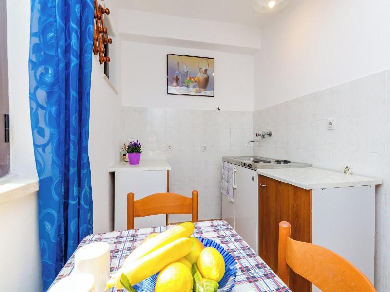 Apartments & Rooms Mihajica image
