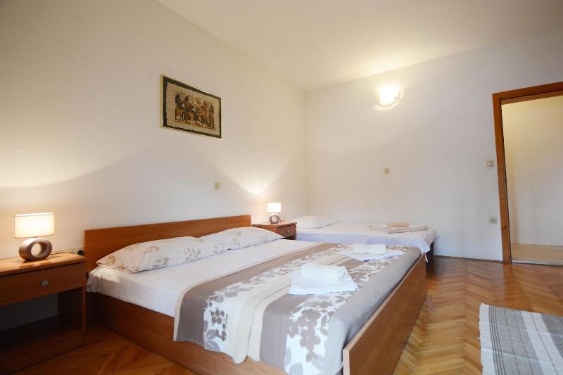 Apartments Ante image