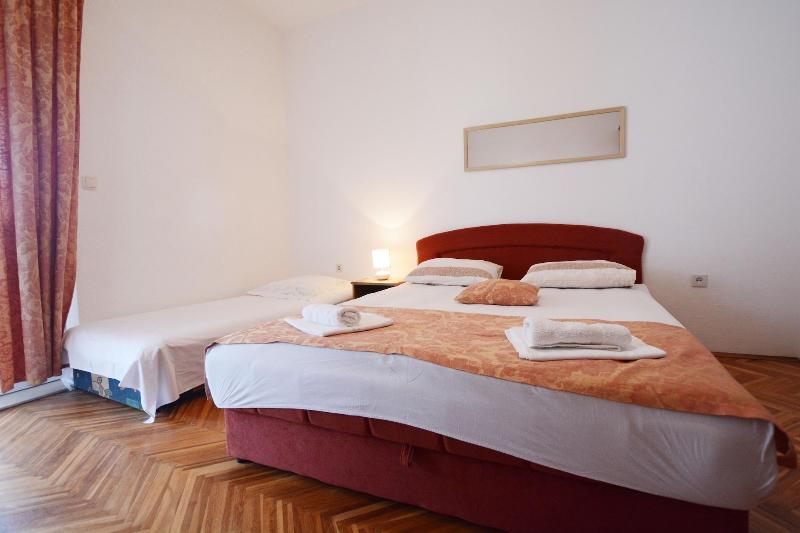 Apartments Ante image