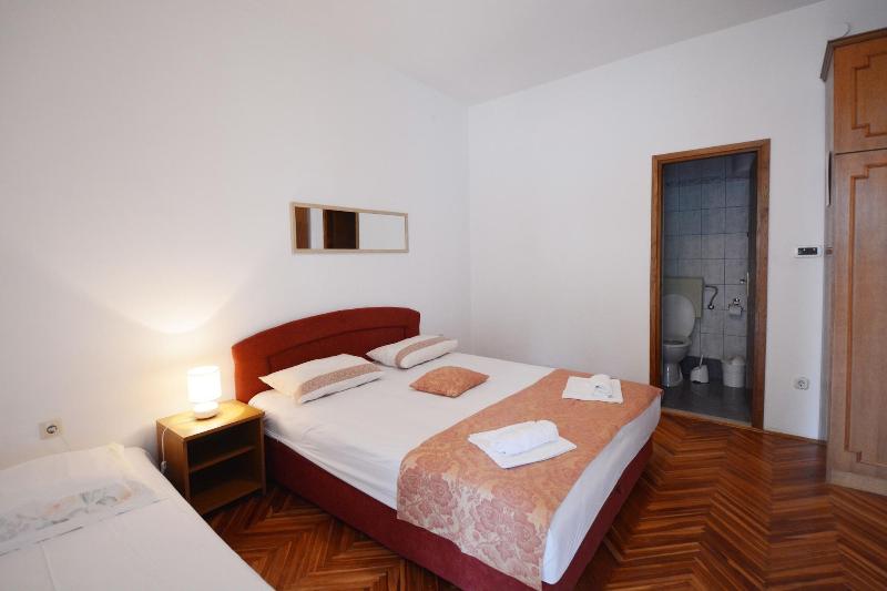 Apartments Ante image