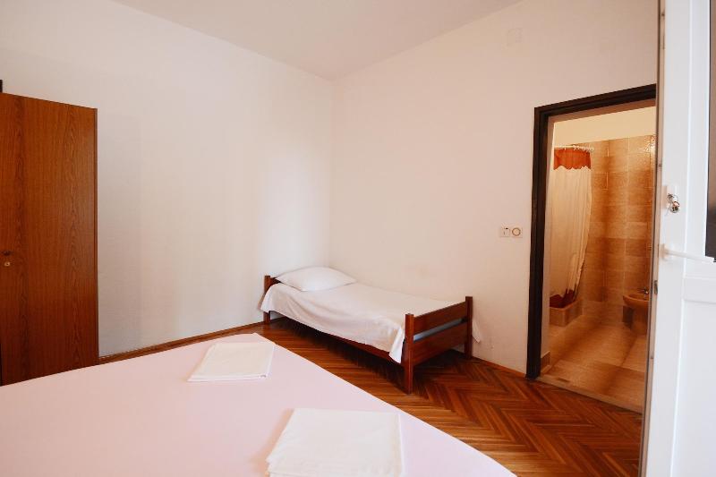 Apartments Ante image