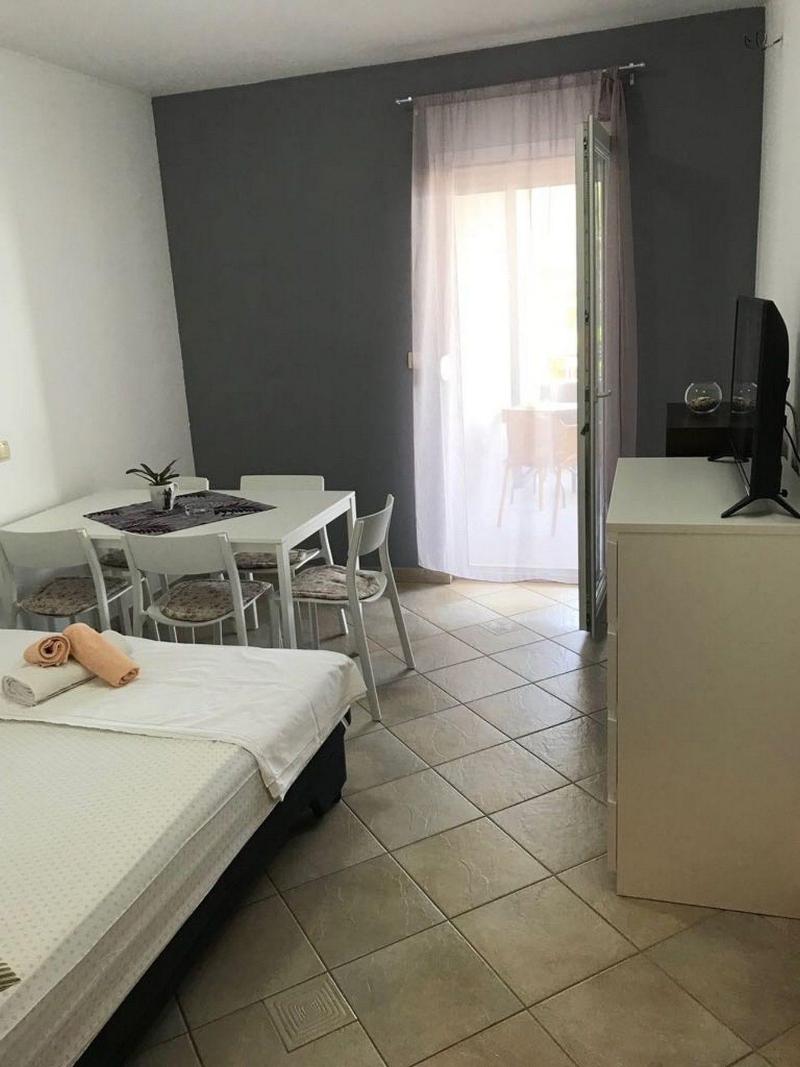 Apartments Ante image