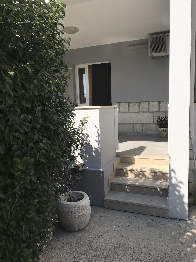 Apartments Ante image