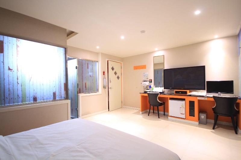 Star Motel image