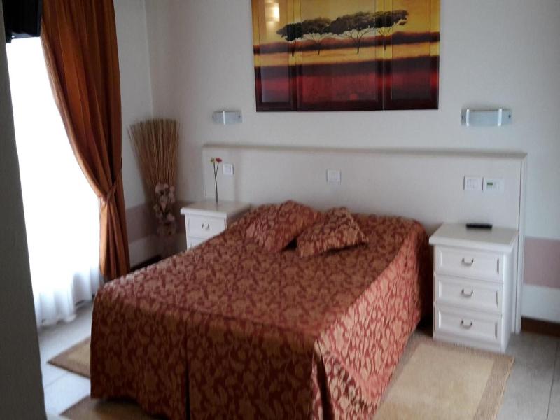 Sweet Home image