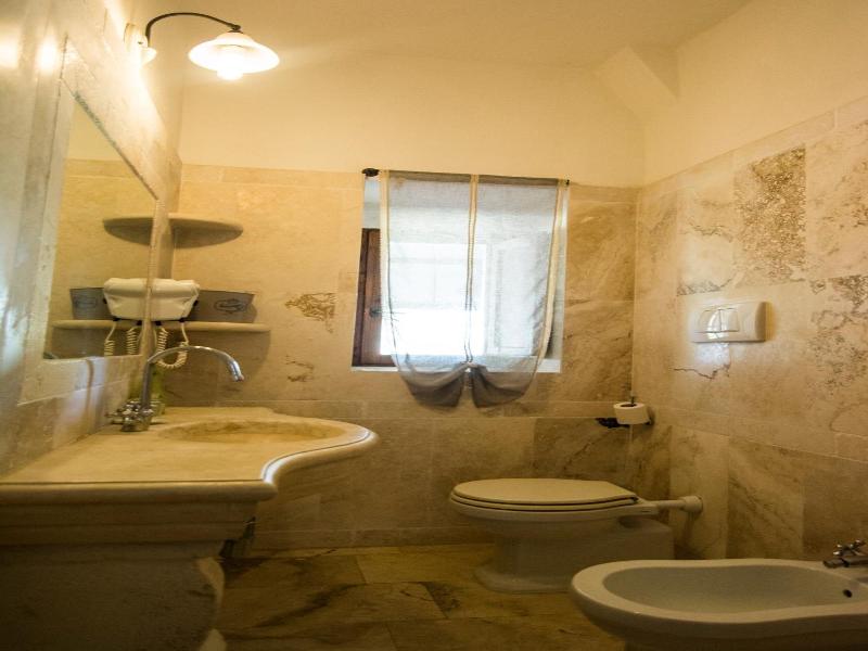 Tenuta Col Di Sasso image