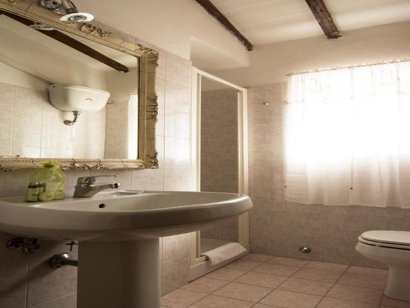 Tenuta Col Di Sasso image