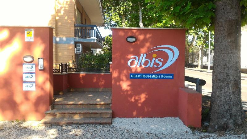 Albis Rooms Guest House image