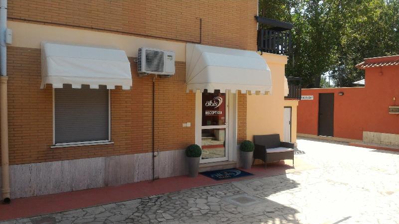 Albis Rooms Guest House image