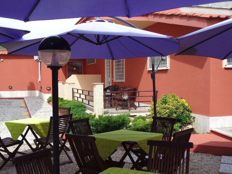 Albis Rooms Guest House image