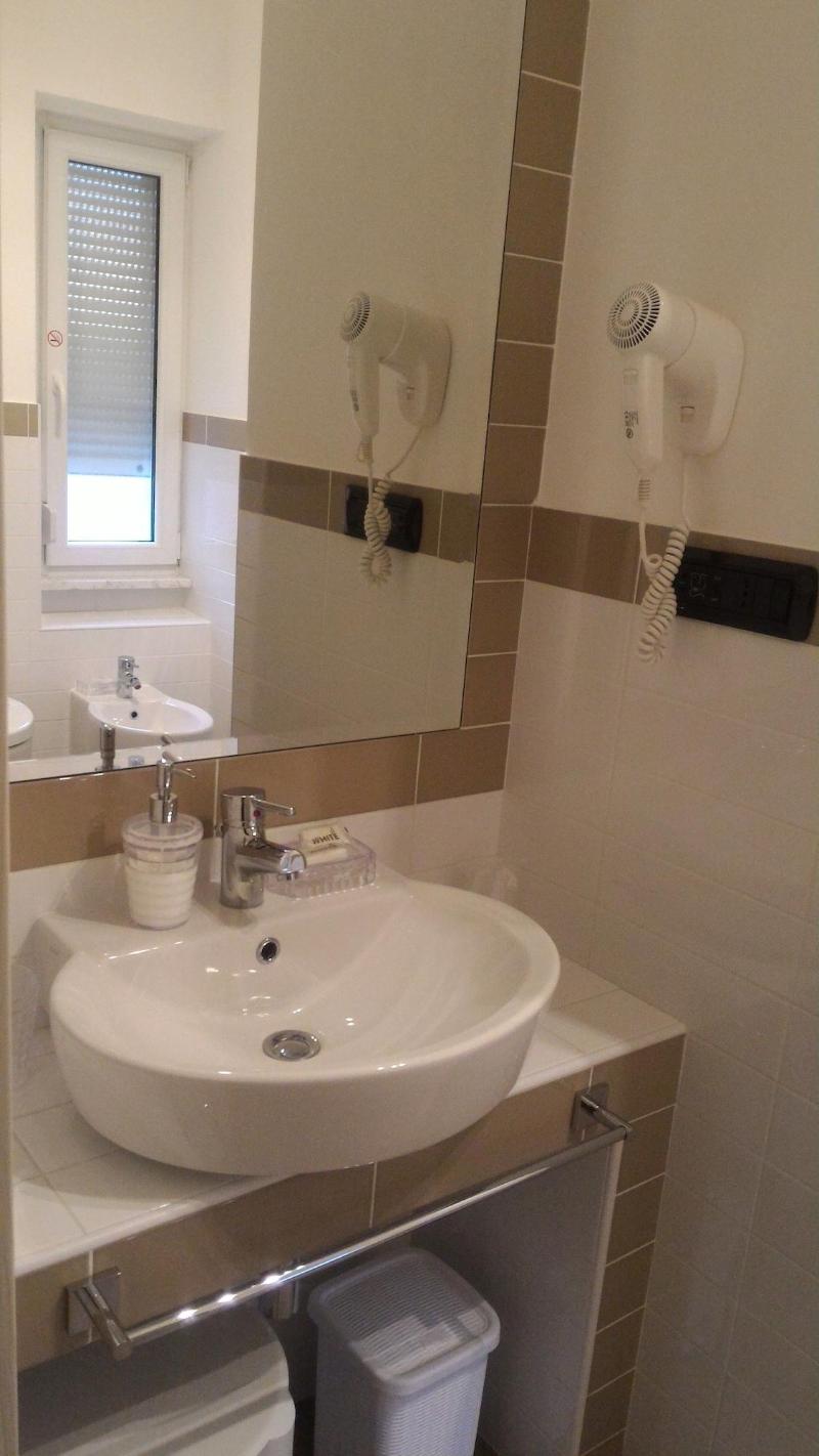 Albis Rooms Guest House image