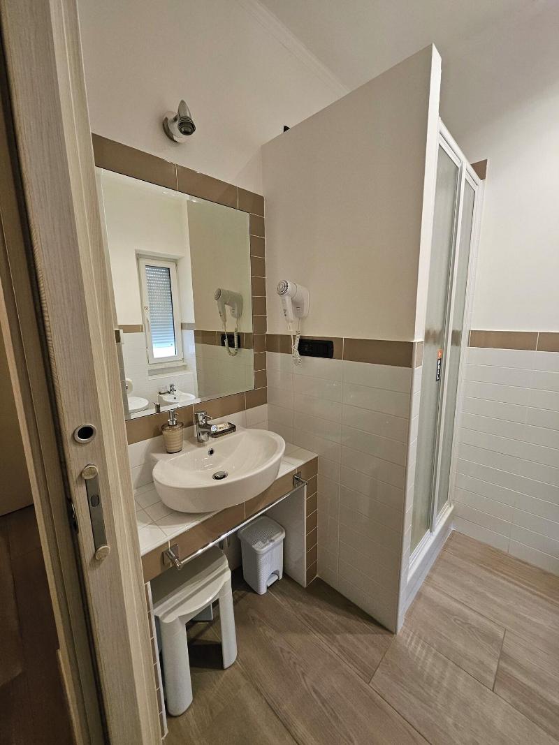 Albis Rooms Guest House image